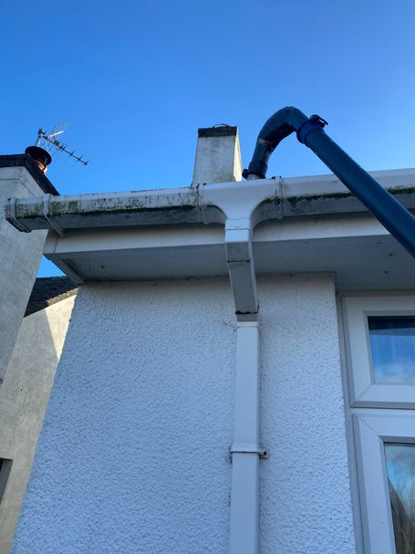 Gutter down pipe