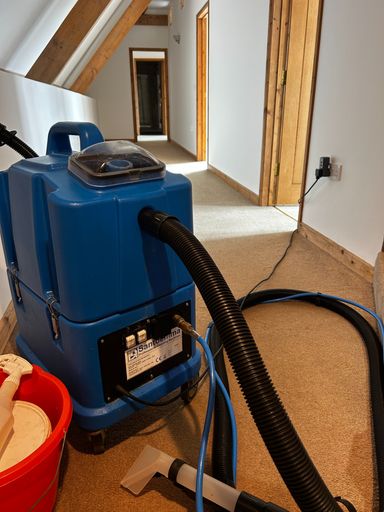 carpet cleaning machine
